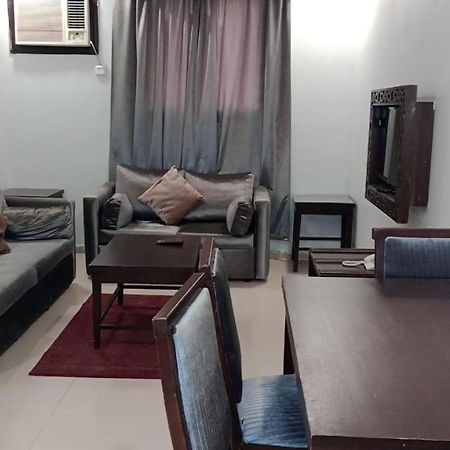 In Taibah Aparthotel Medina Exterior photo