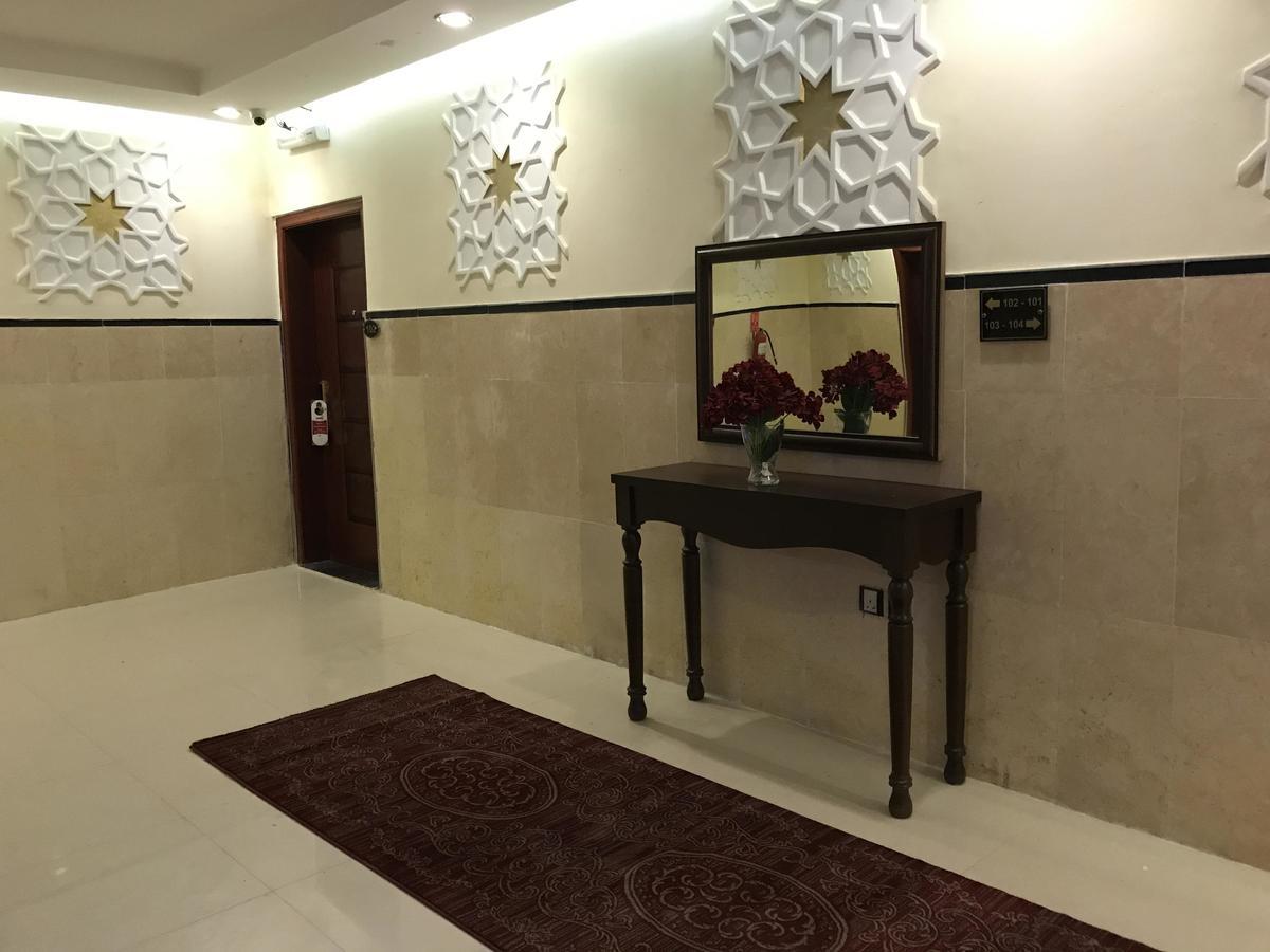 In Taibah Aparthotel Medina Exterior photo